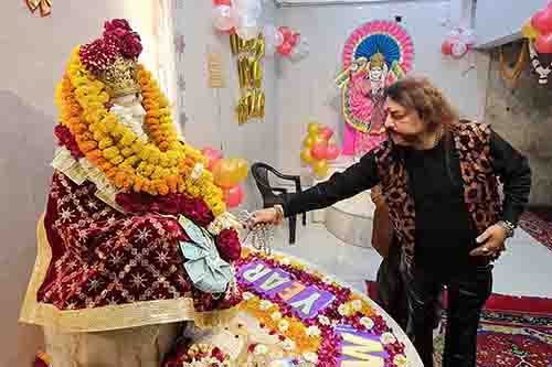 New Year thumbnail image