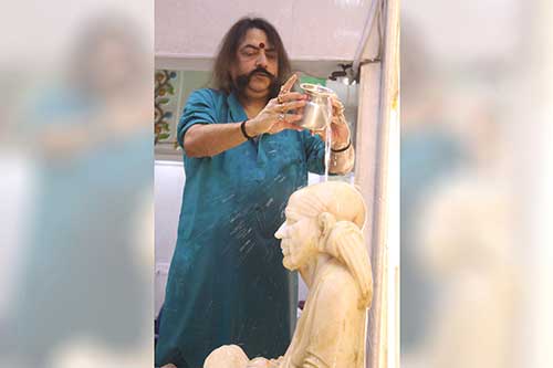 Thursday Sai Snan thumbnail image